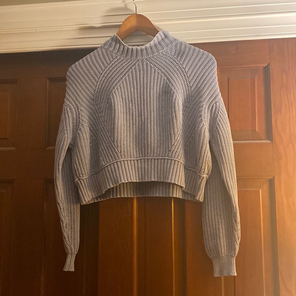 american eagle extra small blue crop sweater